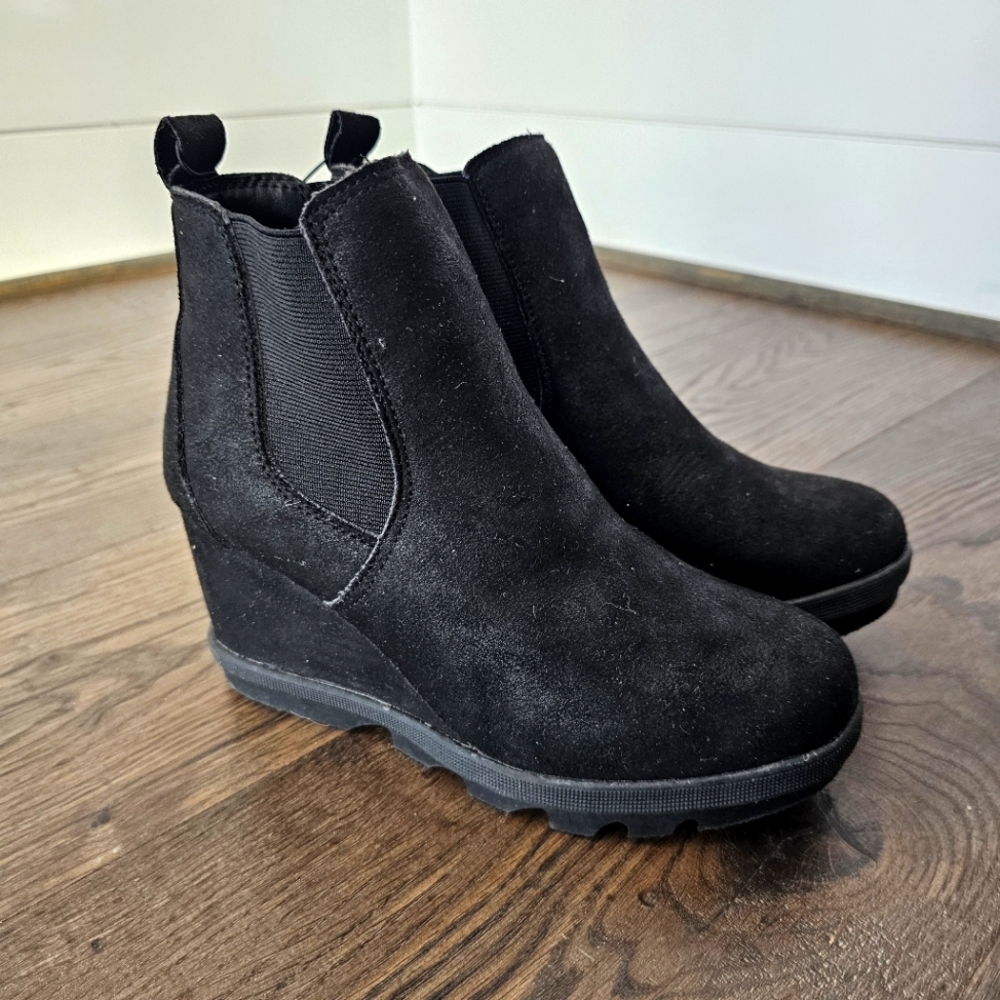 Women's Black Wedge Ankle Boots Sz 7